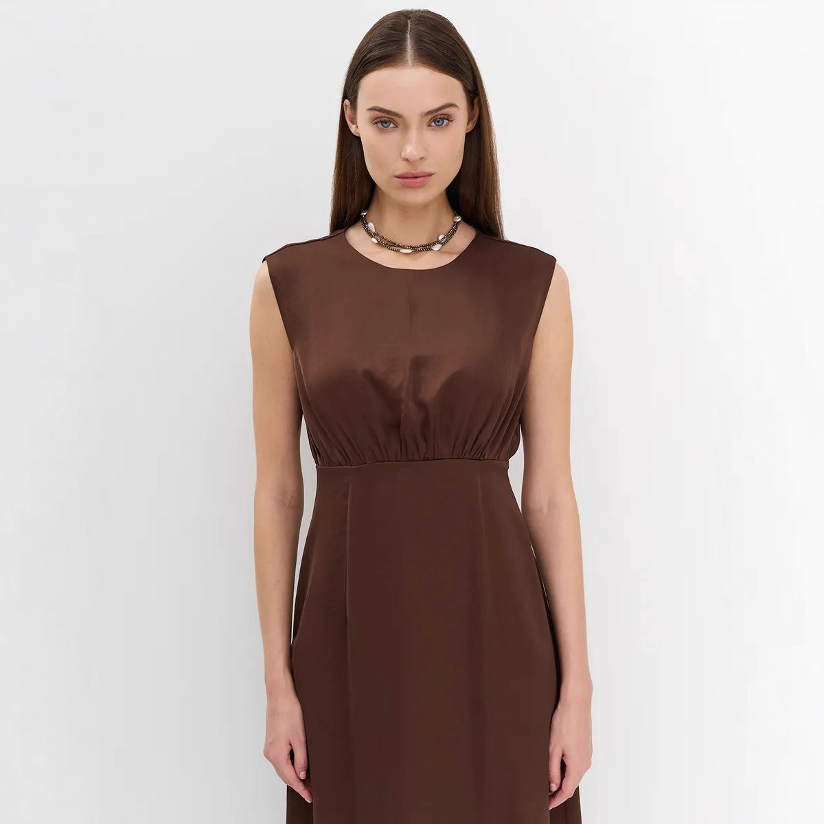Damen Maxikleid mit elegantem Schnitt und raffinierter Taillierung R&B