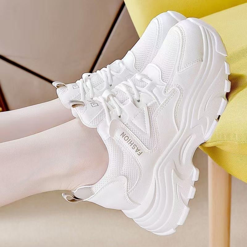 Damen Chunky Sneakers mit sportlichem Design und atmungsaktiver Obermaterialkombination