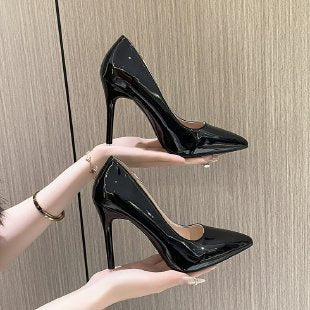 Damen elegante stiletto Pumps mit hochglänzender Oberfläche R&B