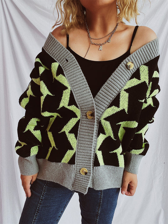 Damen Grobstrickjacke mit grafischem Muster und hochwertigen Knopfdetails R&B