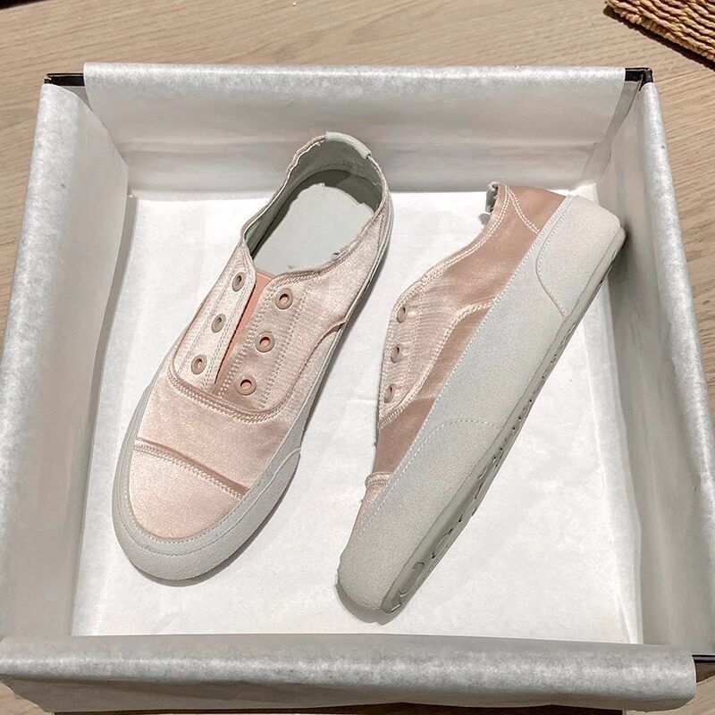 Damen sportliche Slip-On Sneakers mit satiniertem Obermaterial R&B