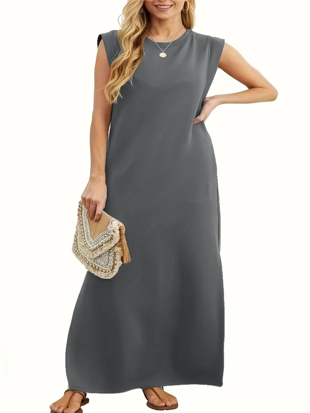 Damen Maxikleid mit schlichten Linien und modernen Schulterdetails R&B
