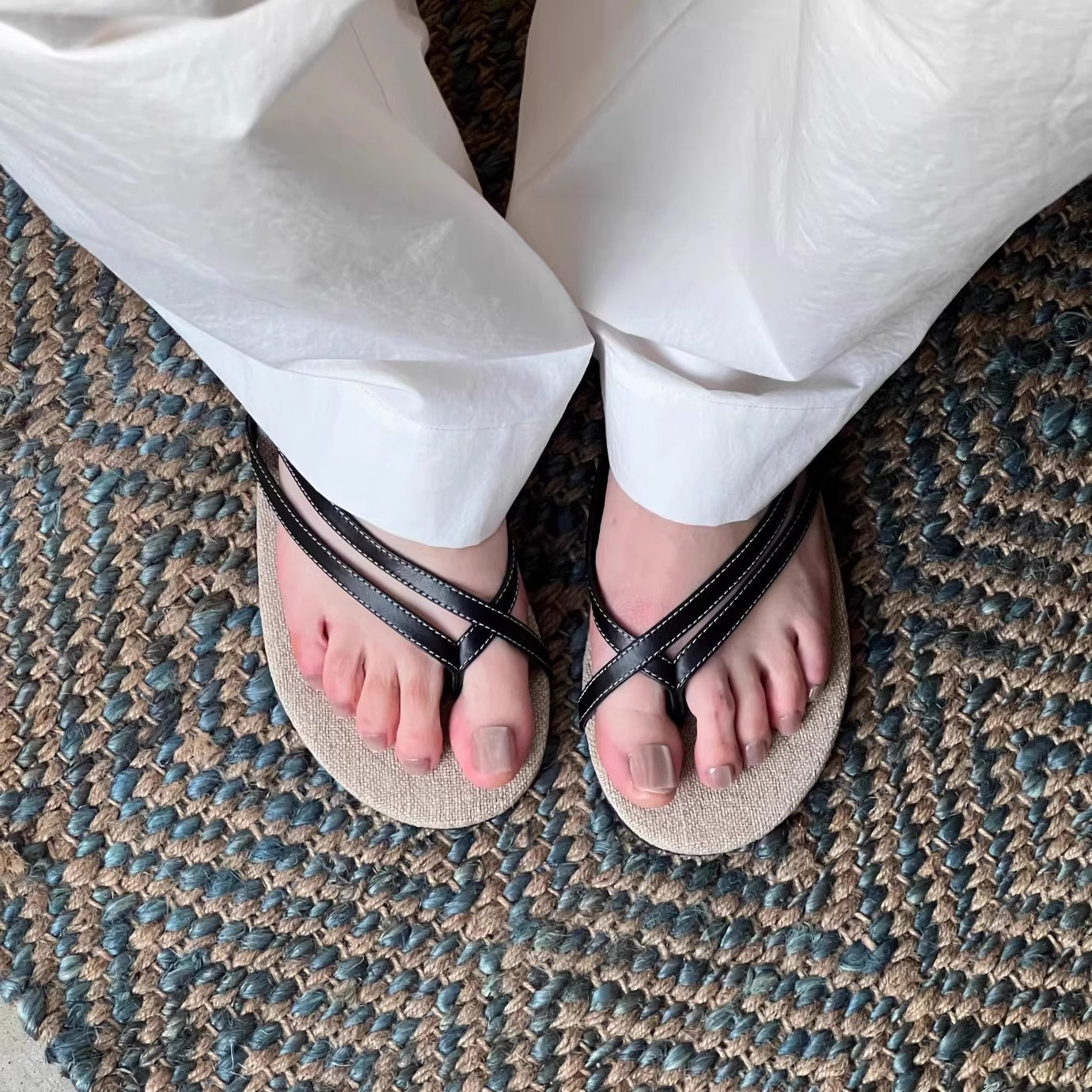 Damen Zehentrenner-Sandalen mit komfortabel geflochtenem Riemendesign R&B