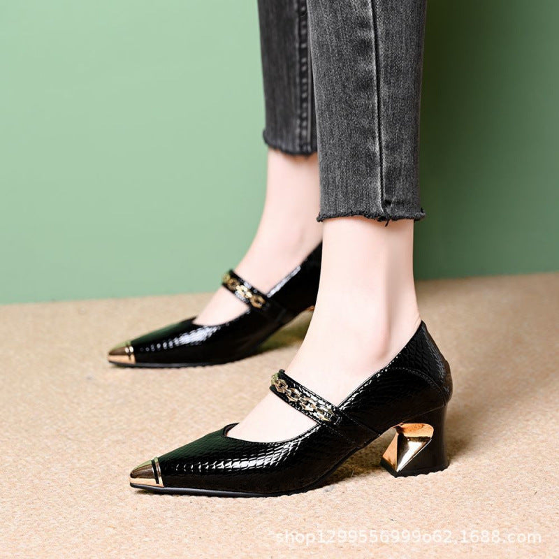 Damen Elegante Pumps mit modischem Kettenriemen und glänzendem Blockabsatz R&B