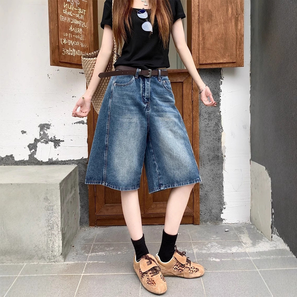 Damen weite Denim-Shorts im modernen Design mit praktischen Taschen R&B