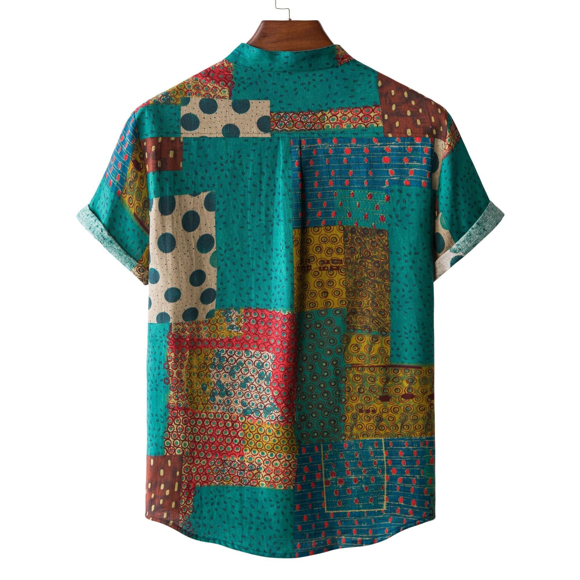 Herren Kurzarmhemd mit einzigartigem Patchwork-Muster und praktischem Knopfverschluss