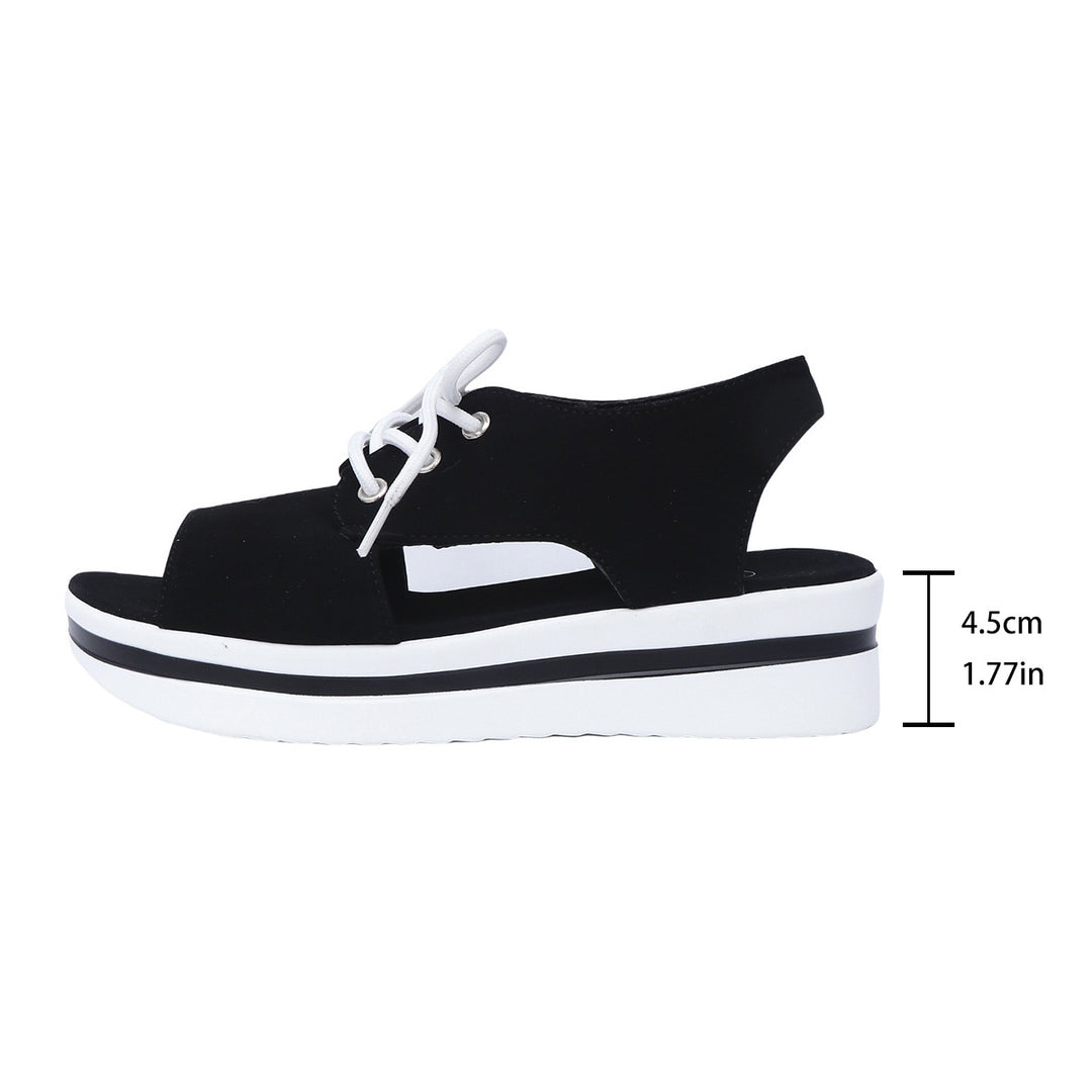 Damen Plateau-Sandalen mit atmungsaktiven Einschnitten und verstellbarem Riemen R&B