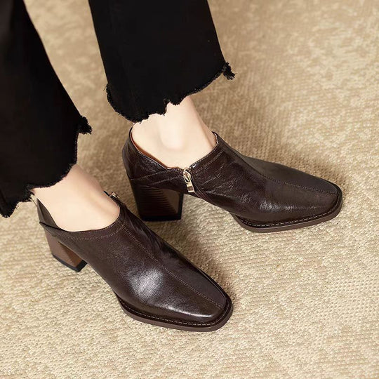 Damen Elegante Stiefeletten mit geschwungenem Absatz und raffiniertem Obermaterial R&B