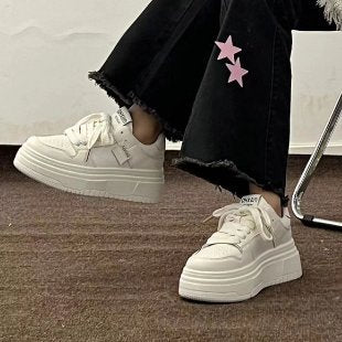 Damen Plateau-Sneaker mit modernem Design und trendiger Sohlentechnologie R&B