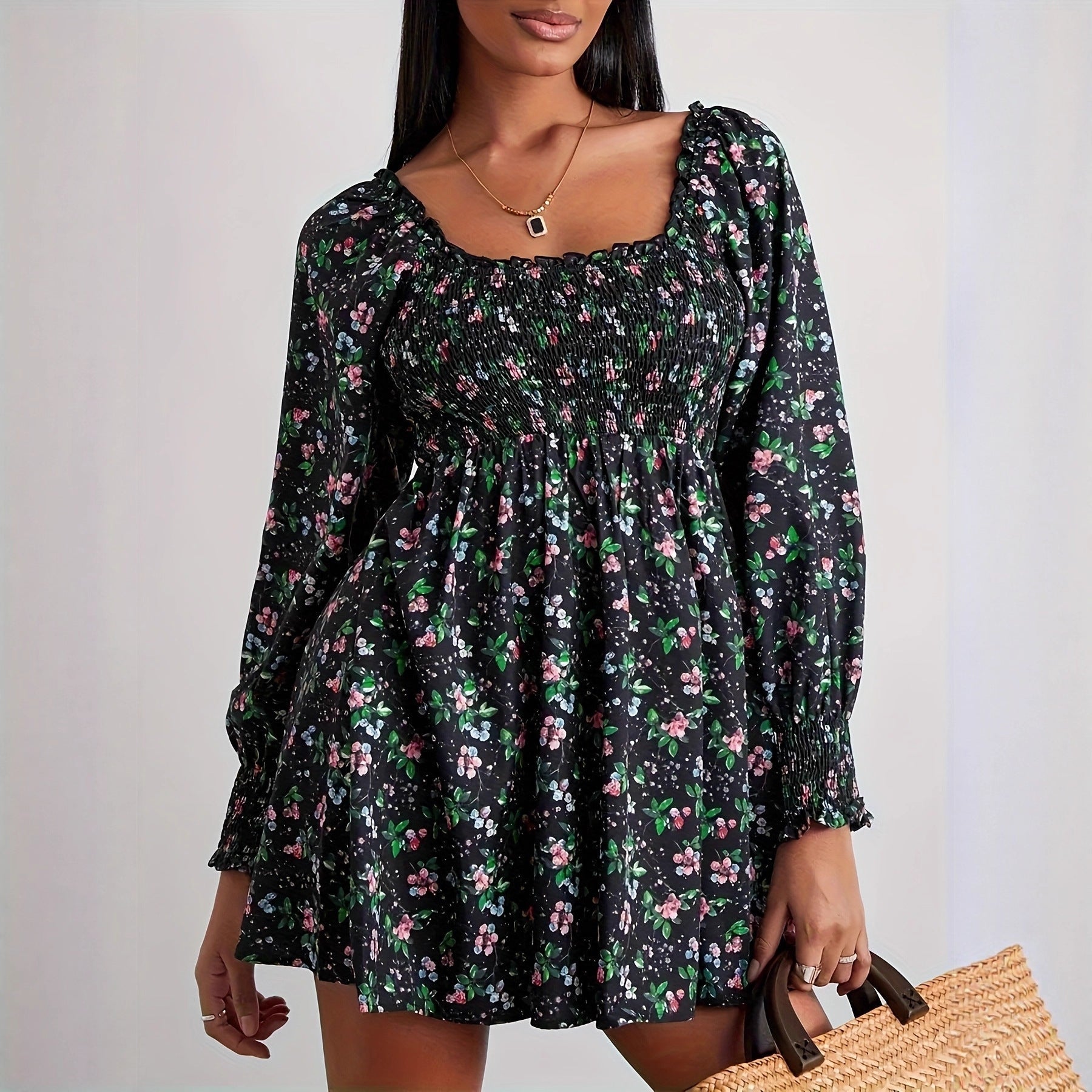 Damen Blumenkleid mit Smock-Details und schwingendem Saum R&B