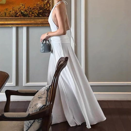 Damen Elegantes Maxikleid mit hochwertigem Wickeldetail und schickem Halterneck R&B
