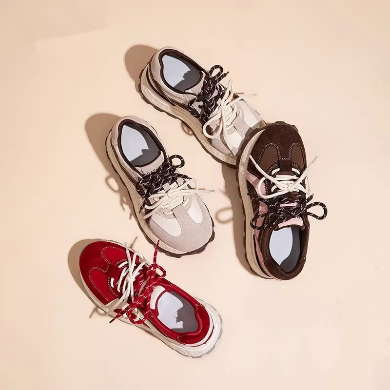 Damen Sportliche Sneakers mit hochelastischer Sohle und modischen Akzenten R&B