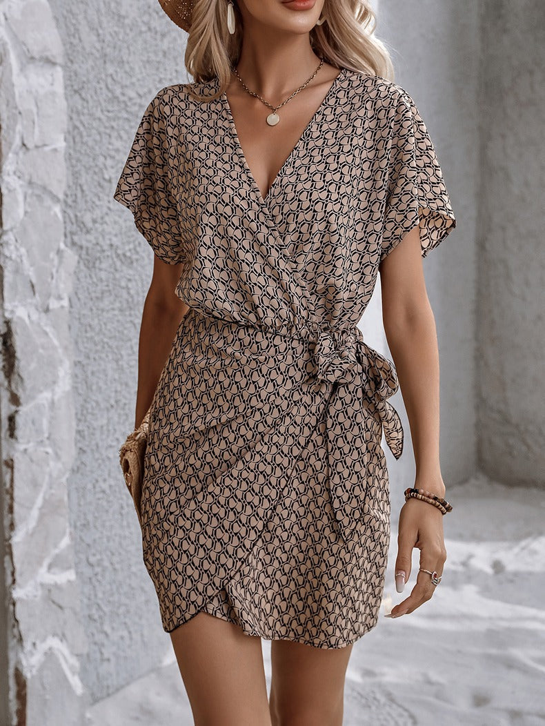 Damen Wickelkleid mit schmeichelndem Muster und Bindegürtel R&B