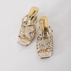 Damen Sandalen mit elegantem Riemendesign und glamourösem Glanz