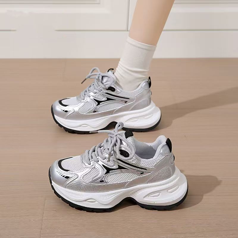 Damen Sportliche Sneaker mit atmungsaktivem Mesh-Obermaterial und komfortabler Dämpfung R&B