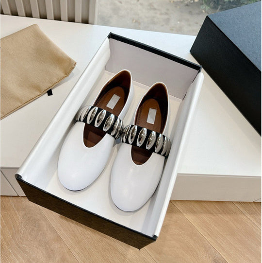 Damen Elegante und geschmackvolle Ballerinas mit modischen Metallakzenten R&B