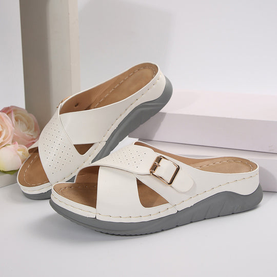 Damen bequeme Clogs mit modischer Schnallenapplikation und rutschfester Sohle R&B