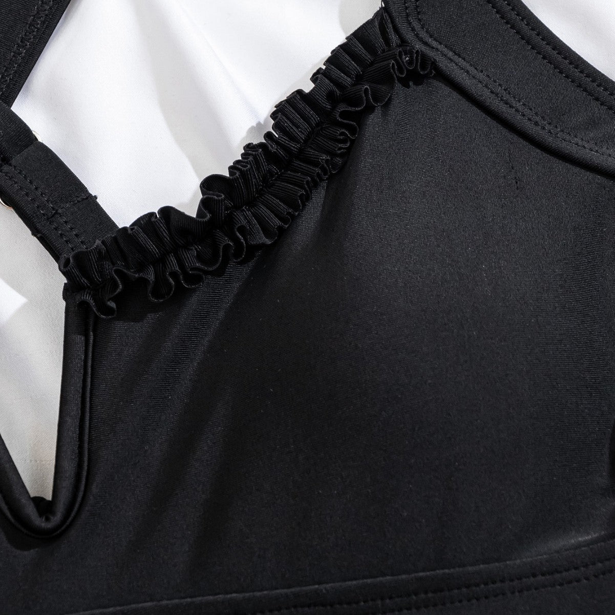 Damen Eleganter Einteiler mit Rüschen und tiefem V-Ausschnitt R&B