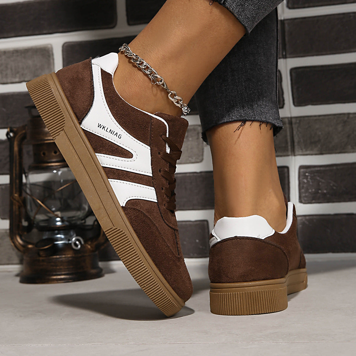 Damen Suede Sneakers im sportlich-modernen Design mit rutschfester Sohle R&B