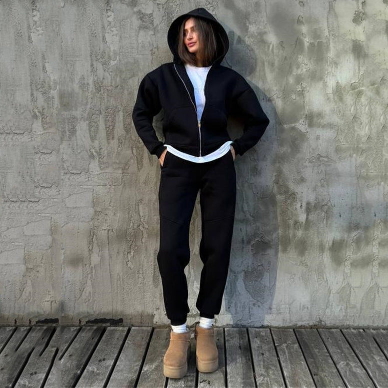 Damen sportlicher Sweatanzug mit hohem Kragen und praktischen Taschen R&B