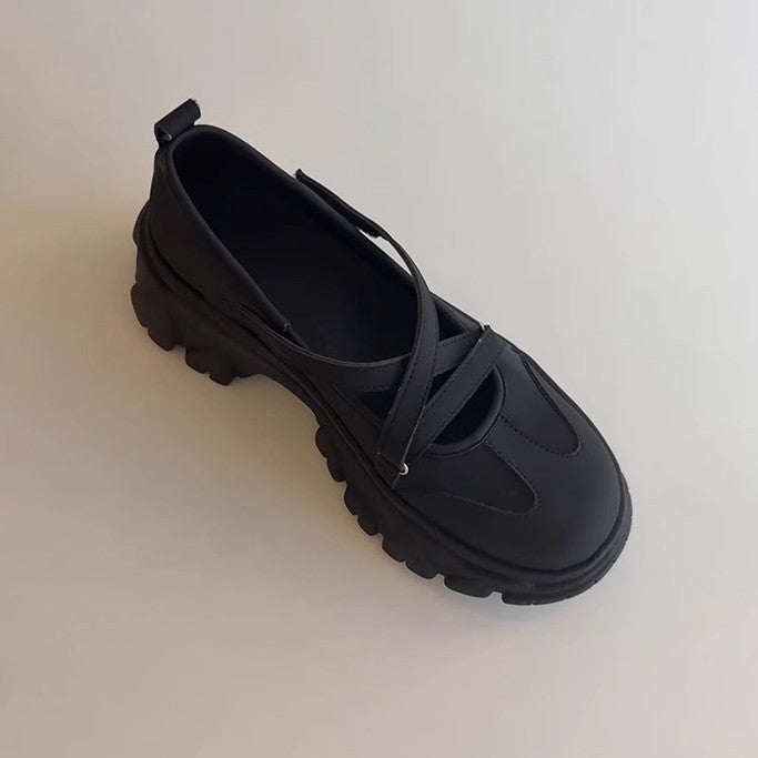 Damen Sportliche Sneaker mit vielseitigem Cross-Strap Design R&B