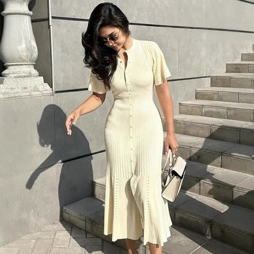 Damen Midi-Kleid mit elegantem Rüschensaum und feiner Knopfdetailierung R&B