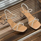 Damen modische Blockabsatz Sandalen mit zarten Verzierungen R&B