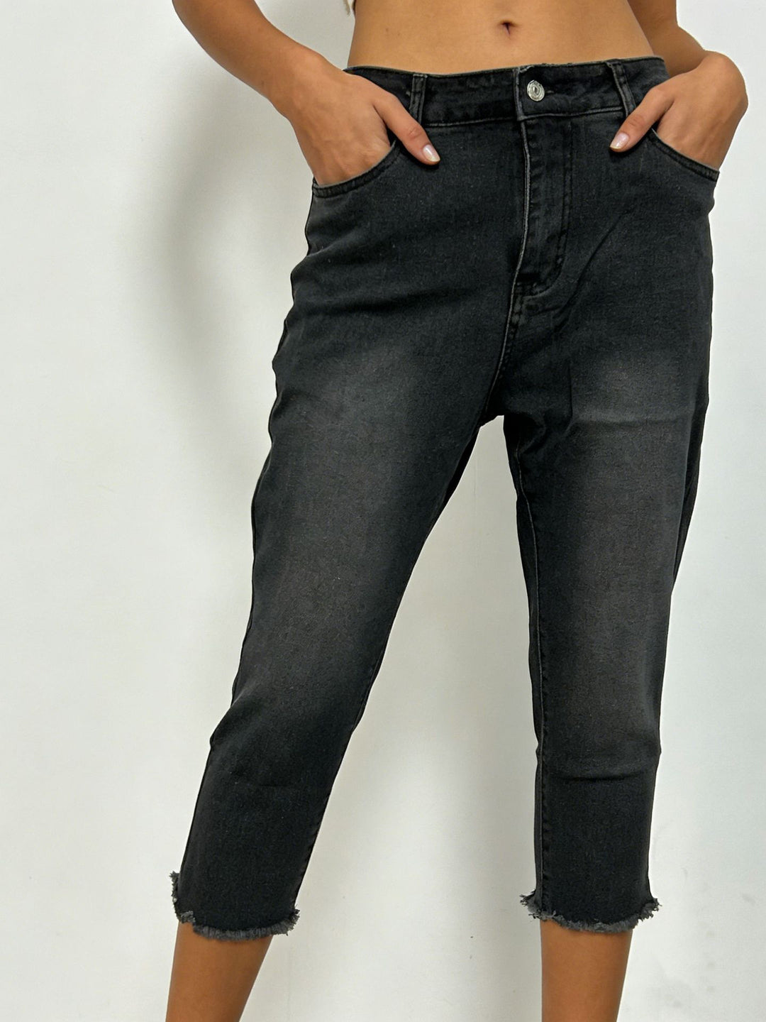 Damen lässige High-Waist Jeans mit fransigem Saum und angesagtem Schnitt R&B