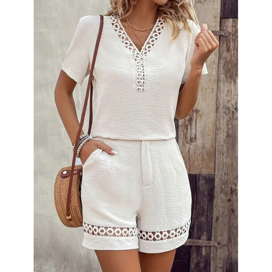 Damen Kurzoverall mit dekorativen Cut-Outs und elastischem Taillenzug R&B