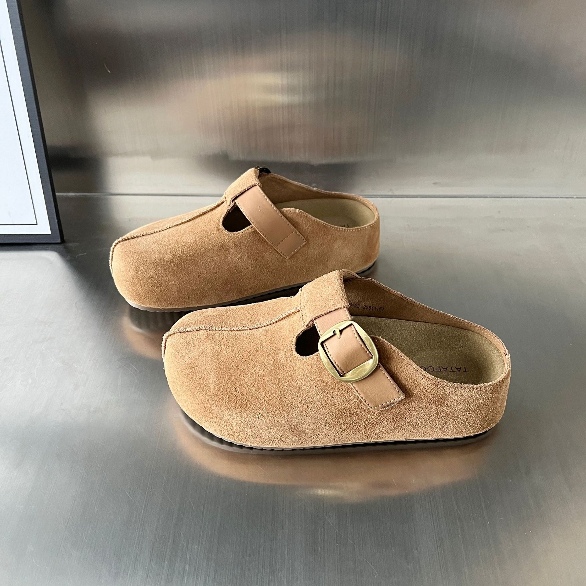 Damen Komfortable Clogs aus hochwertigem Wildleder mit elegantem Schnallenverschluss R&B