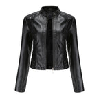 Damen nan kurze taillierte Kunstlederjacke mit Nietenbesatz und Stehkragen R&B