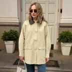 Damen Urbaner Utility-Mantel mit kontrastierendem Kragen und praktischen Taschen R&B