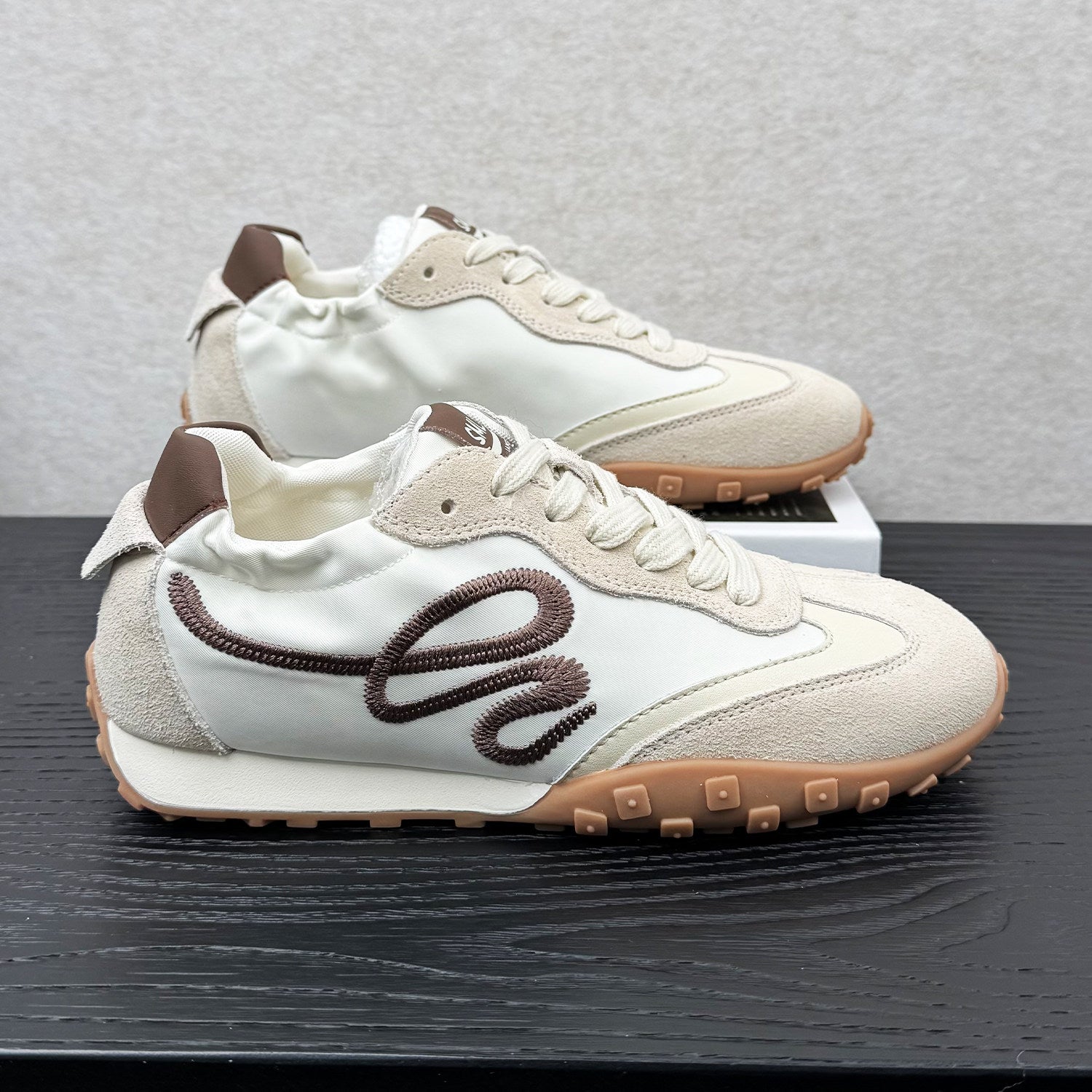 Damen Sportliche Sneaker mit weichem Wildleder und atmungsaktivem Obermaterial R&B