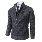 Herren modische Strickjacke mit hohem Kragen und stilvollem Zopfmuster R&B