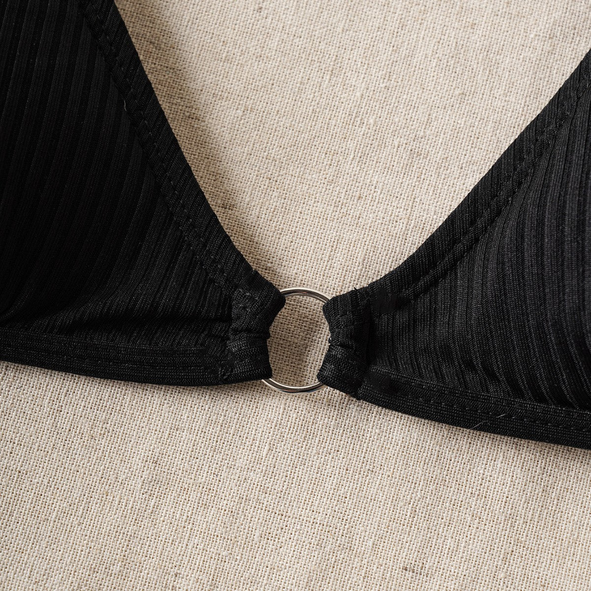 Damen Triangel-Bikini mit feinem Ripp-Design und verstellbaren Trägern R&B