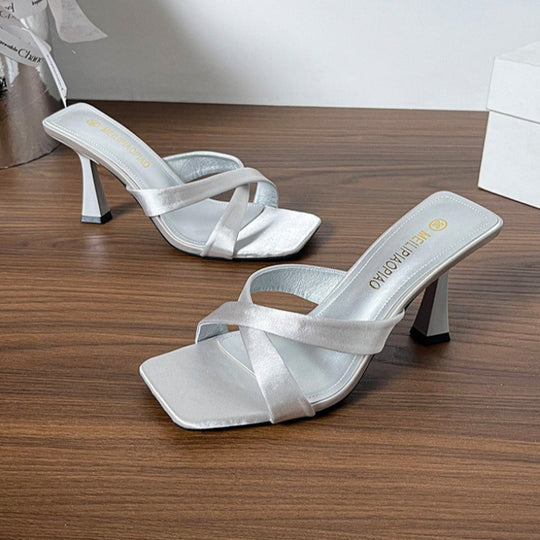 Damen elegante Cross-Over Sandalen mit modischem Absatz R&B