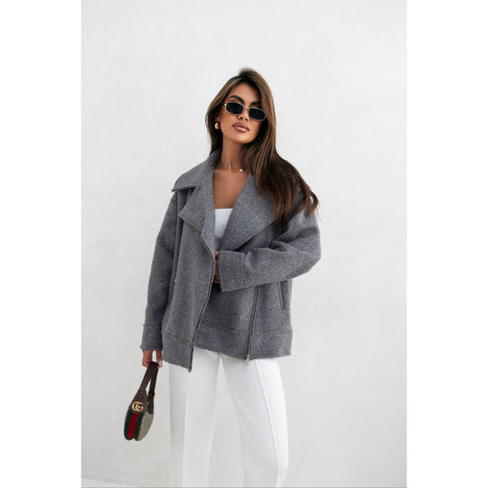 Damen elegante flauschige Bikerjacke mit goldenen Reißverschlussdetails R&B