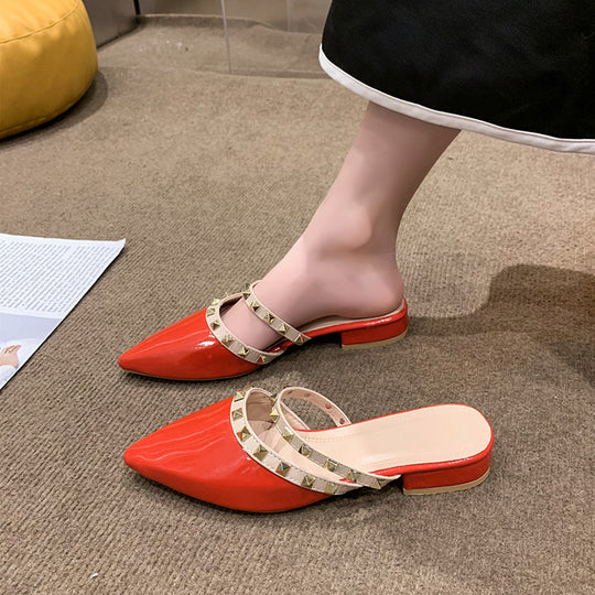 Damen elegante Mules mit modernen Nietenakzenten R&B
