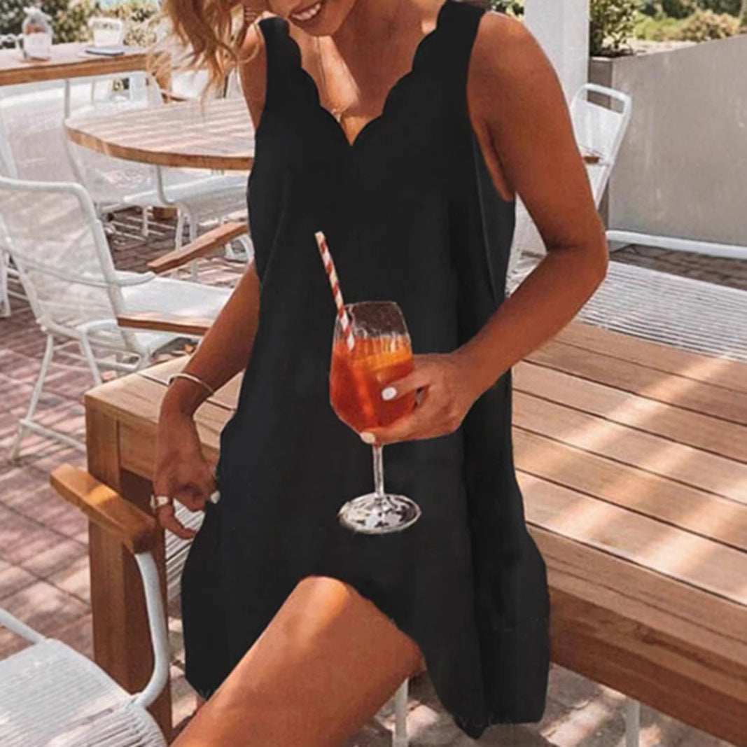 Damen ärmelloses Freizeitkleid mit modischem Wellen-Ausschnitt Heidi-Mode