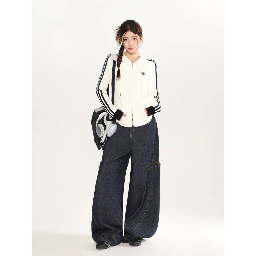 Damen nan taillierte Kapuzen-Zipjacke aus geripptem Feinstrick mit Reißverschluss, Kordelzug und Kontrastärmeln R&B