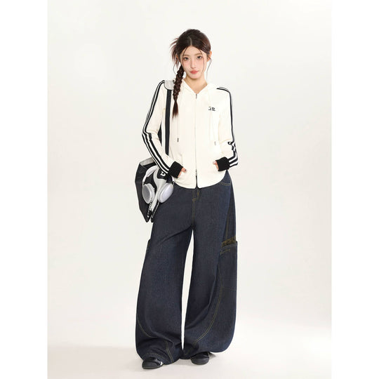 Damen nan taillierte Kapuzen-Zipjacke aus geripptem Feinstrick mit Reißverschluss, Kordelzug und Kontrastärmeln R&B