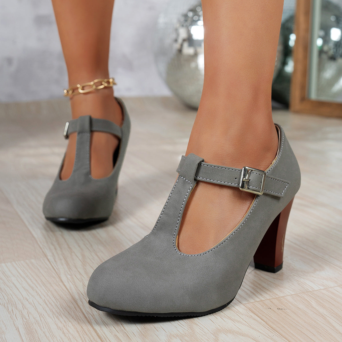 Damen elegante T-Strap Absatzschuhe