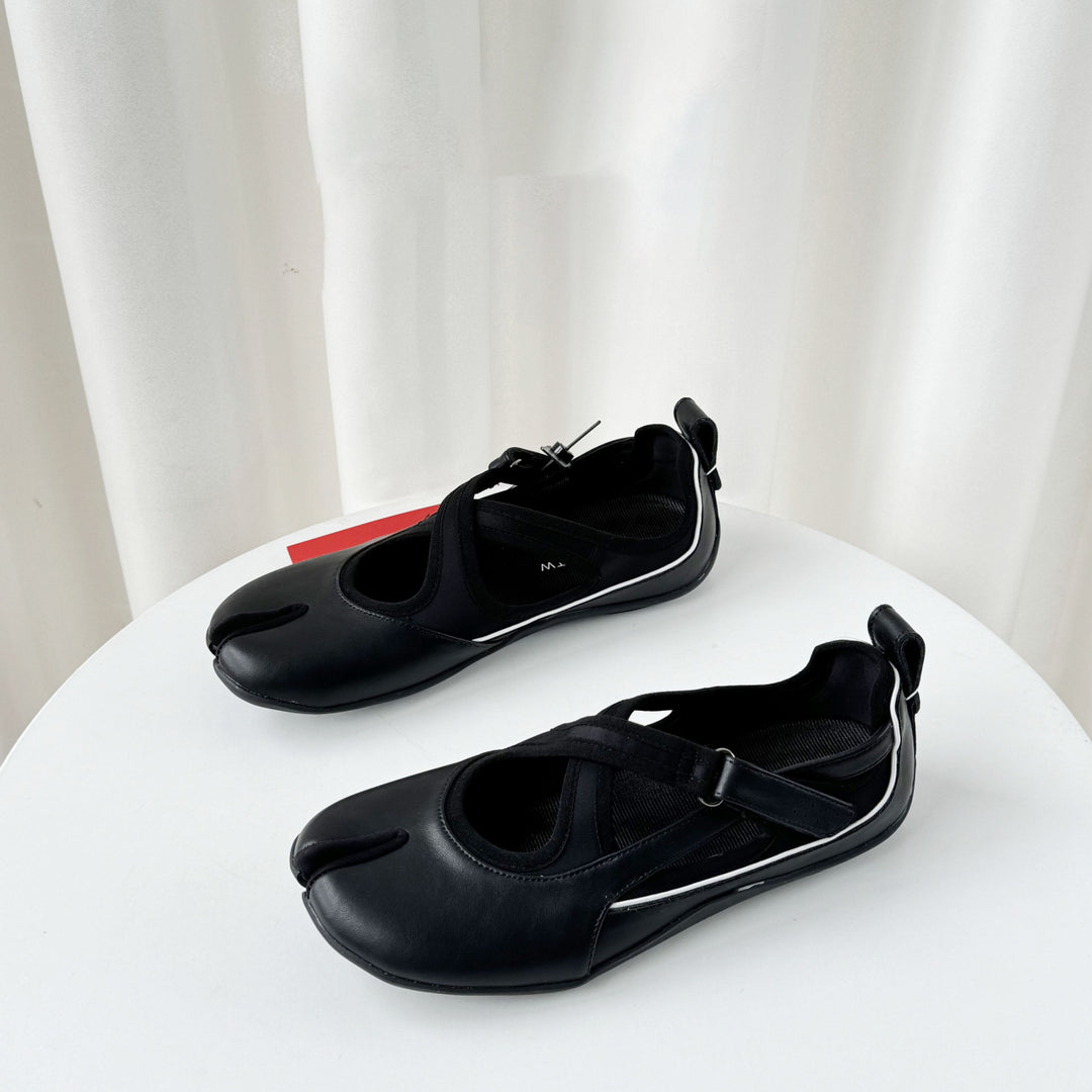 Damen Sportliche Ballerinas mit flexiblem Riemchen und atmungsaktivem Obermaterial R&B