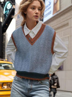 Damen Strickpullover mit V-Ausschnitt und modernem Zickzackmuster