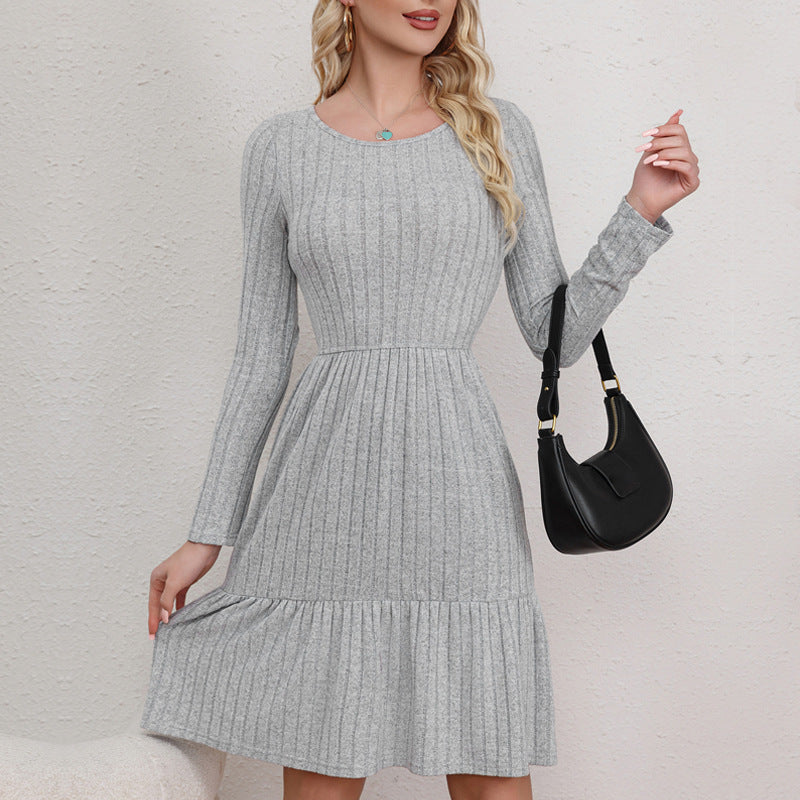 Damen Strickkleid mit Faltenrock und langen Ärmeln R&B