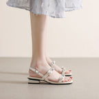 Damen Sandalen mit eleganter Ketten- und Perlenapplikation
