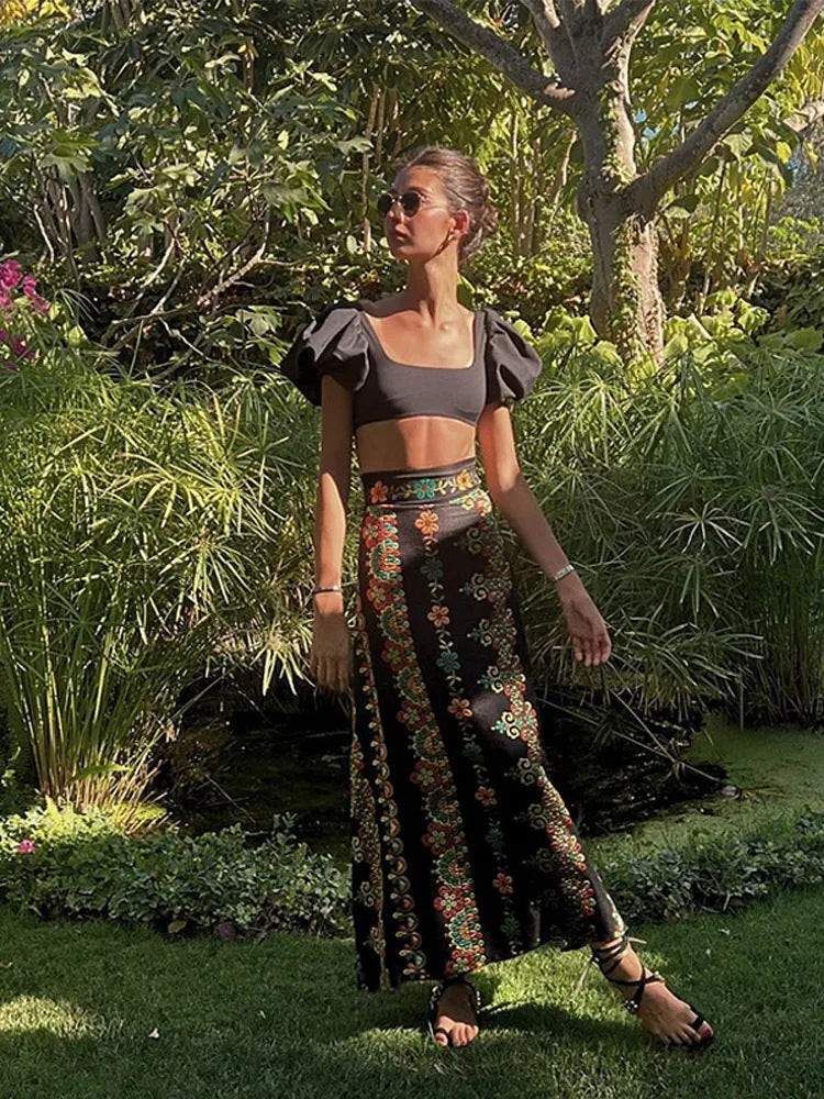 Damen Zweiteiliges Outfit mit kurzem Oberteil und floralem Maxirock R&B