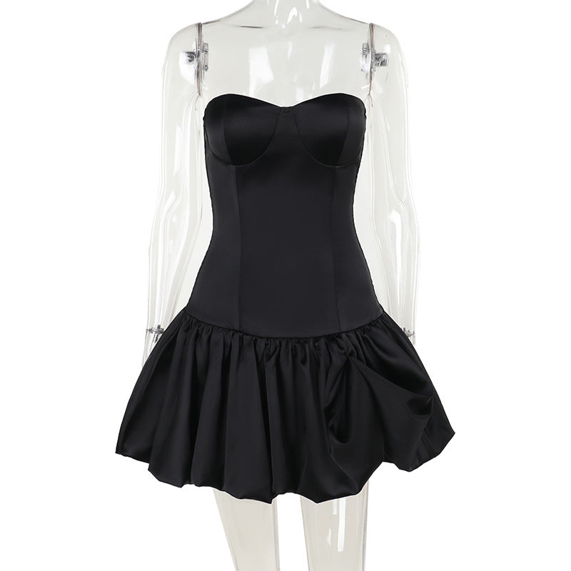 Damen Kleid mit gerafftem Rock und herzförmigem Ausschnitt R&B