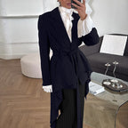 Damen Elegante taillierte Blazerjacke mit asymmetrischem Schnitt und Gürtel R&B