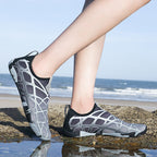 Damen Aqua-Schuhe mit rutschfester Sohle und elastischem Schnellschnürsystem
